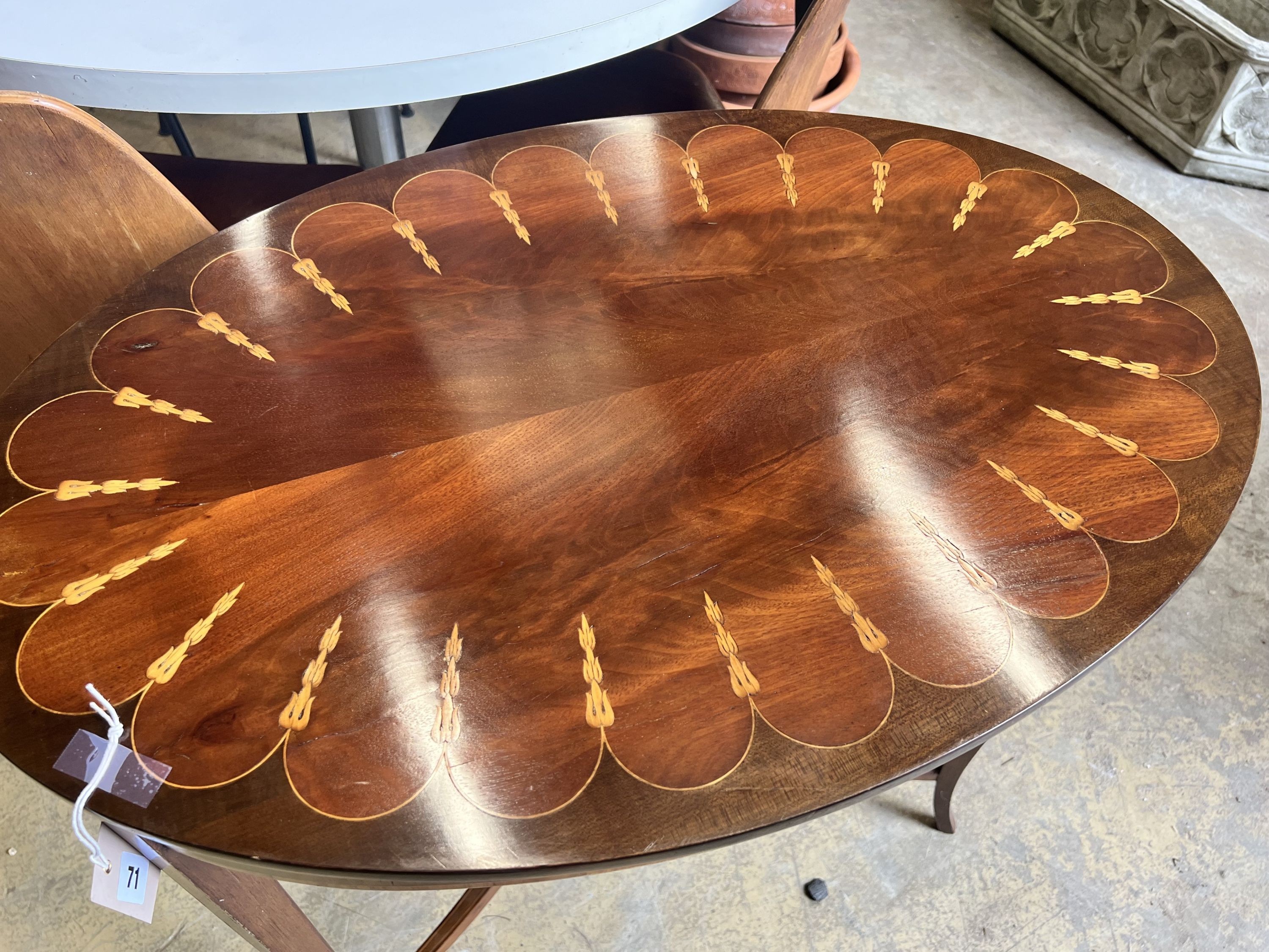 An Edwardian oval inlaid mahogany centre table, width 78cm depth 72cm height 74cm